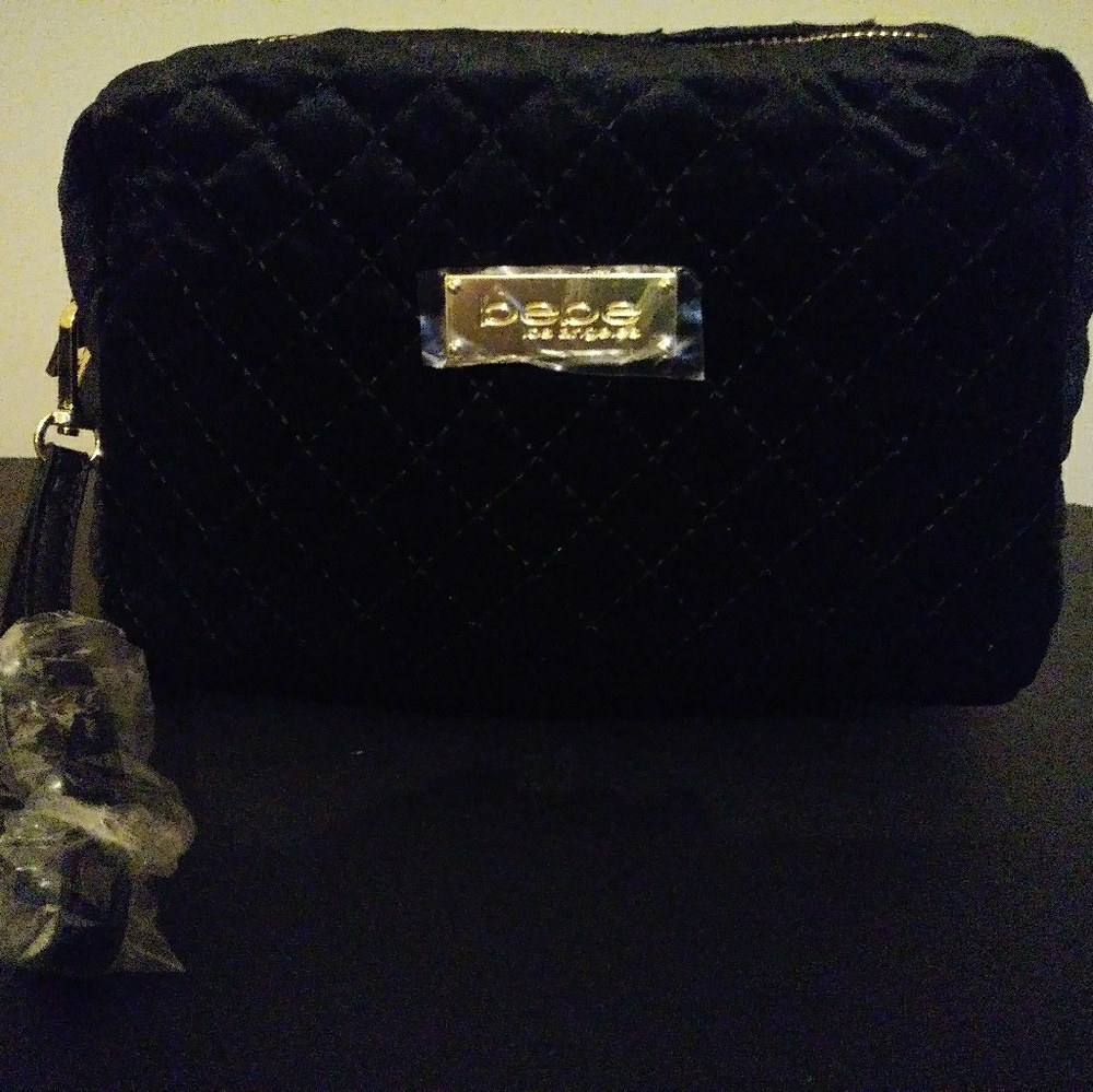 Bebe Boxy Wristlet